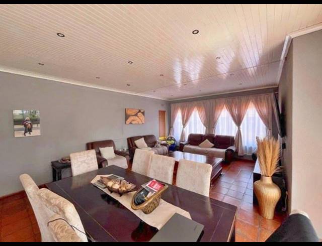 3 BEDROOM HOUSE FOR SALE IN BIRCH ACRES